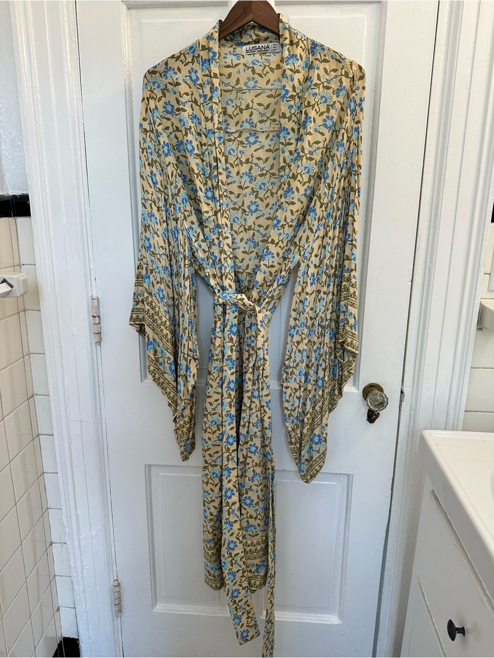 Floral Kimono Robe in Beige and Blue